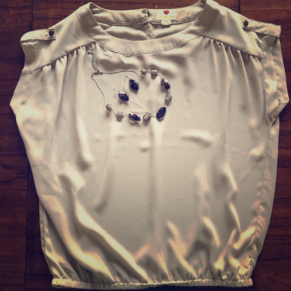 NEW Cap-sleeve Blouse
